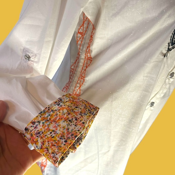 Roar Embroidered & Embellished  Western Snapped Blouse Size L - Picture 7 of 10